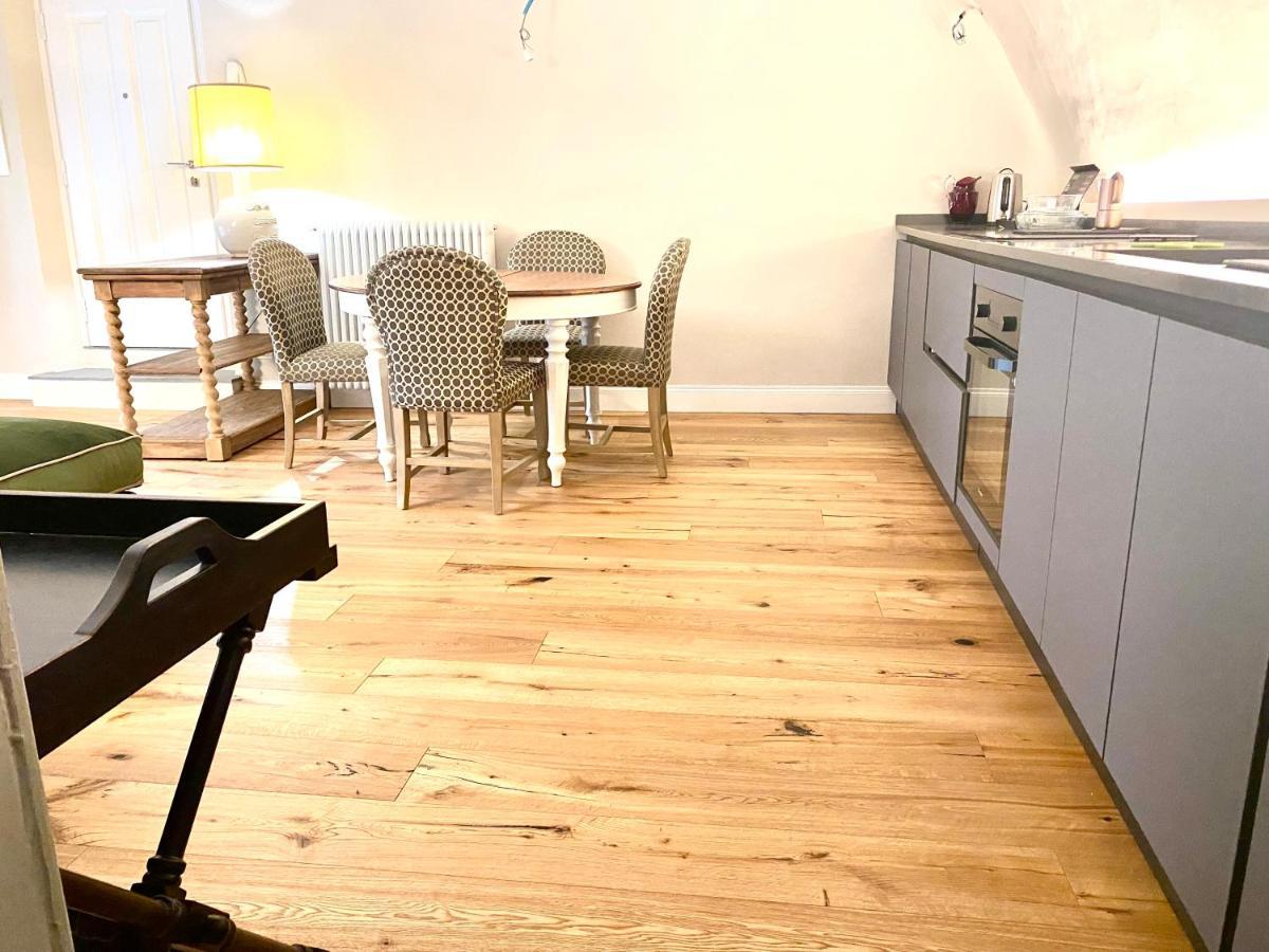 Accademia Newly Renovated Ancient Abbey Apartamento Florencia